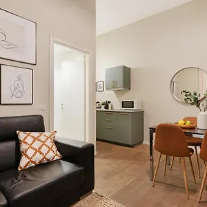 New & Cozy In Porta Romana Appartamento